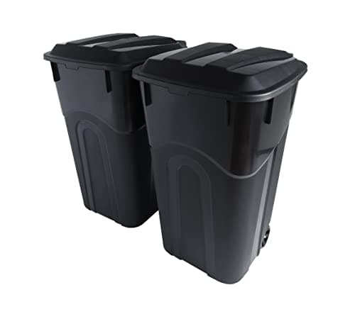 United Solutions 32 Gallon Trash Can